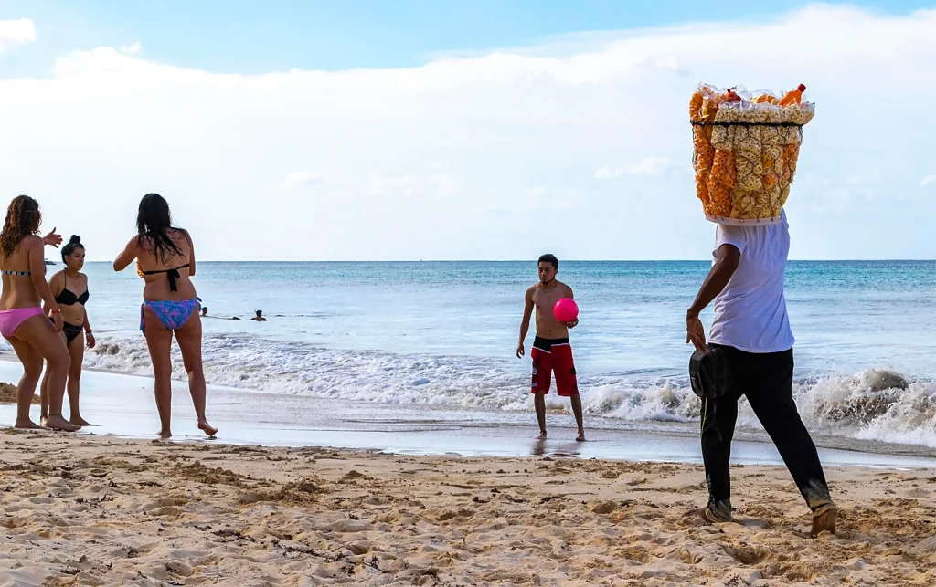 Cancun Beach Vendors